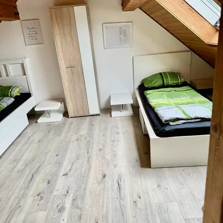 Fuer Firmen, Arbeiter Ab 6 Monaten Bis Unbefristet Διαμέρισμα *